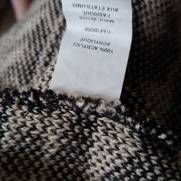 Woman's cardigan - Picture 2 of 5